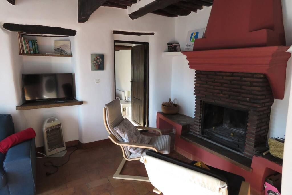 Casa La Solea. Vistas Al Pueblo Y La Sierra Bubión