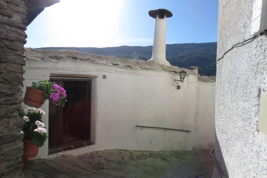 Casa La Solea. Vistas Al Pueblo Y La Sierra Bubión